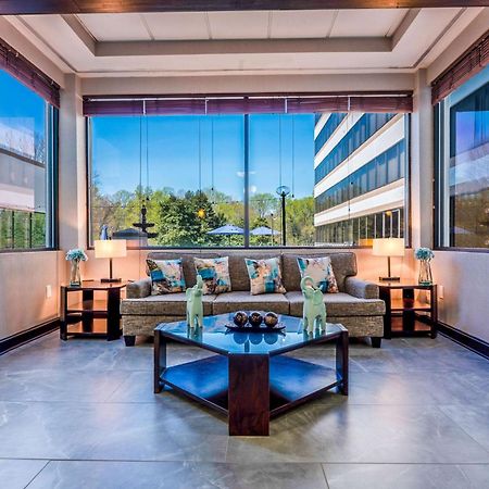 Hotel Doubletree By Hilton South Charlotte Tyvola Exterior foto