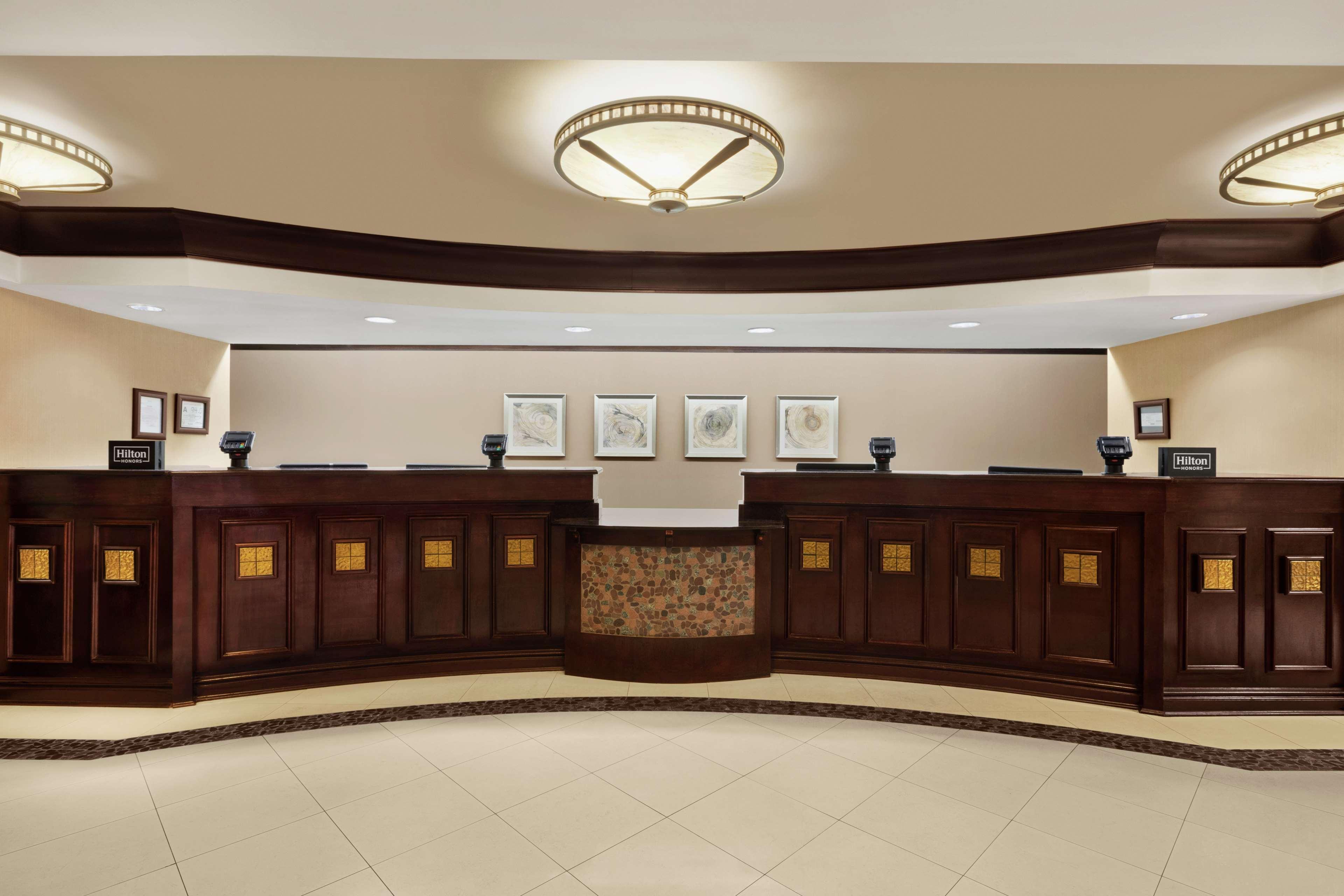 Hotel Doubletree By Hilton South Charlotte Tyvola Exterior foto