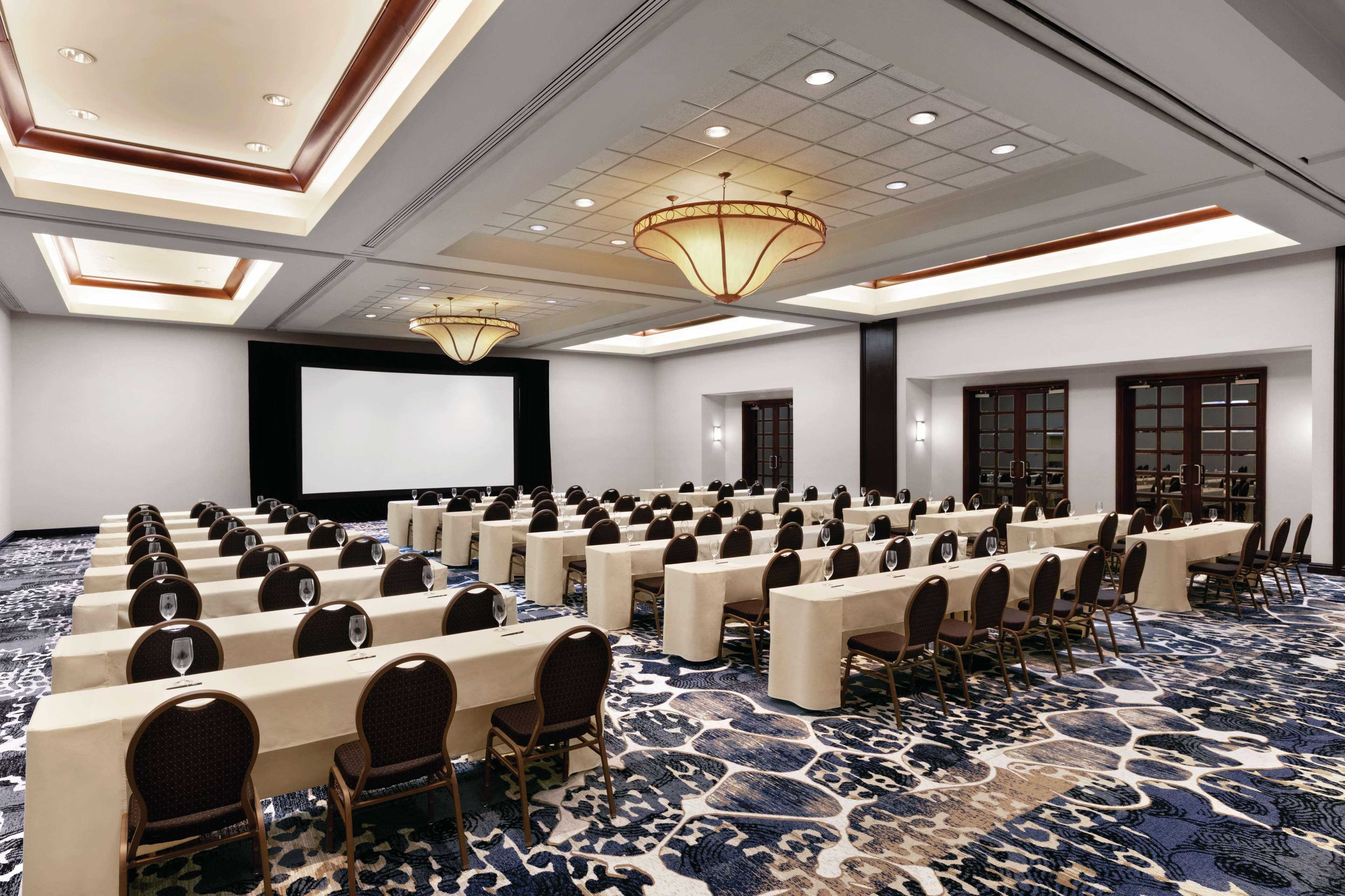 Hotel Doubletree By Hilton South Charlotte Tyvola Exterior foto