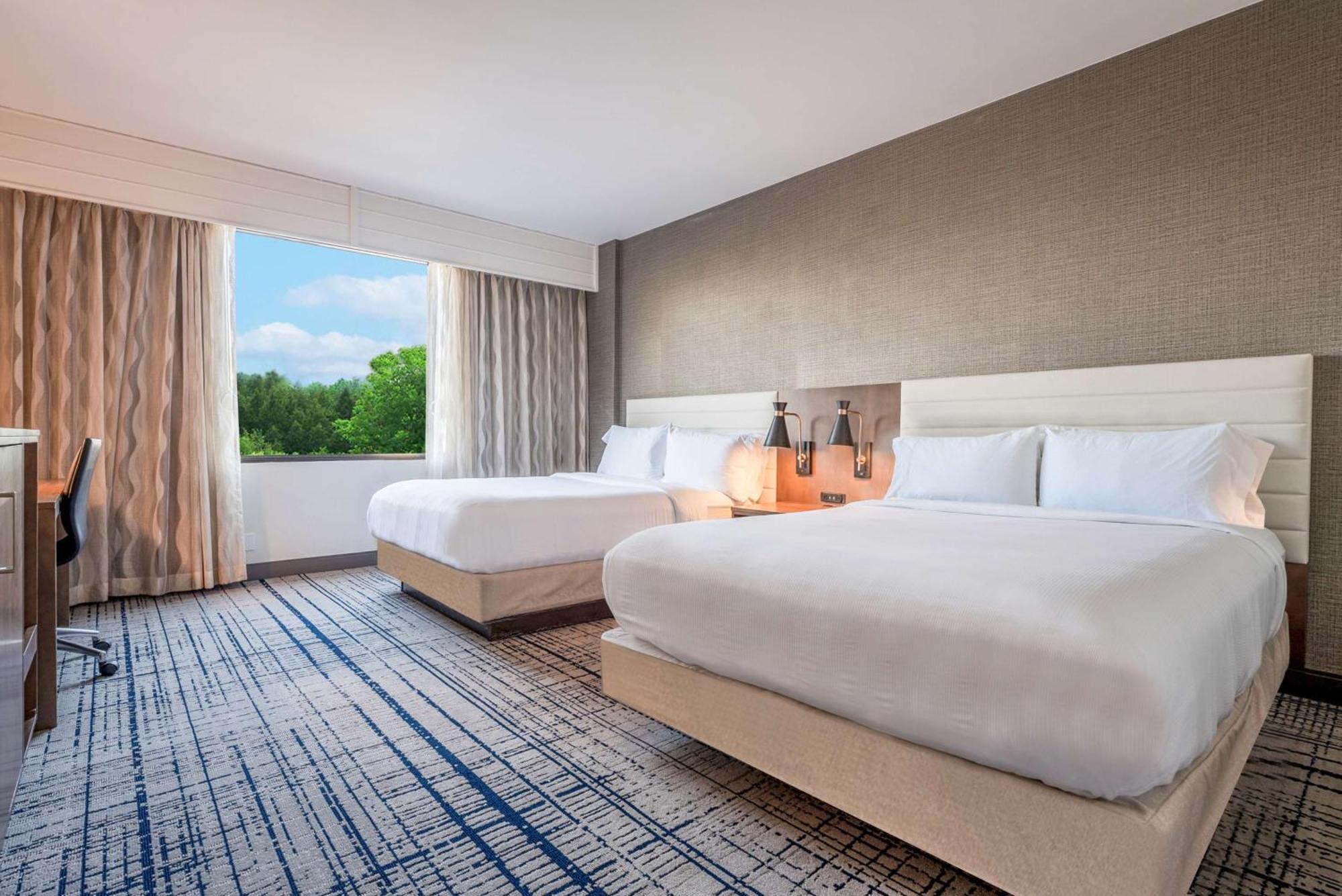 Hotel Doubletree By Hilton South Charlotte Tyvola Exterior foto