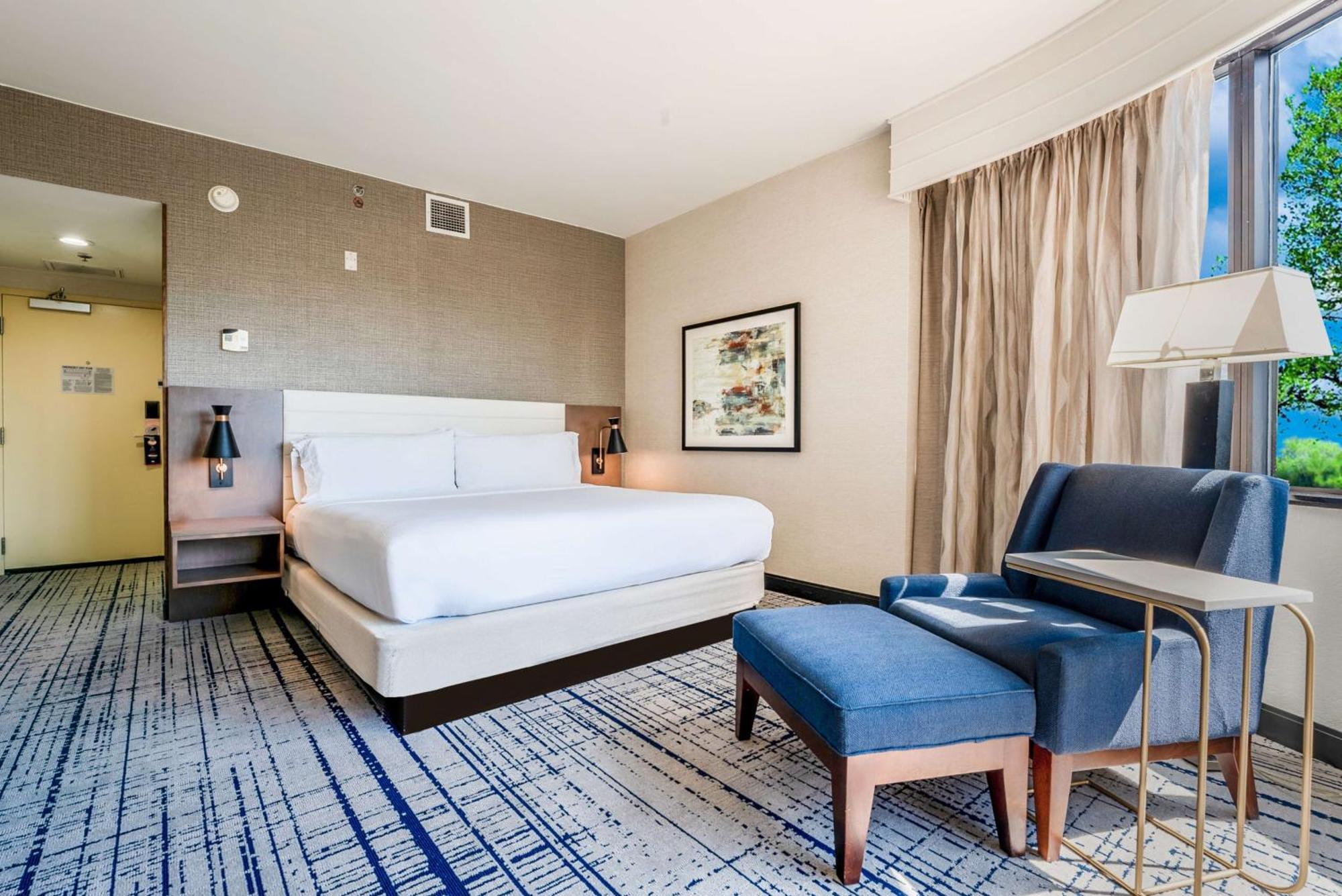 Hotel Doubletree By Hilton South Charlotte Tyvola Exterior foto