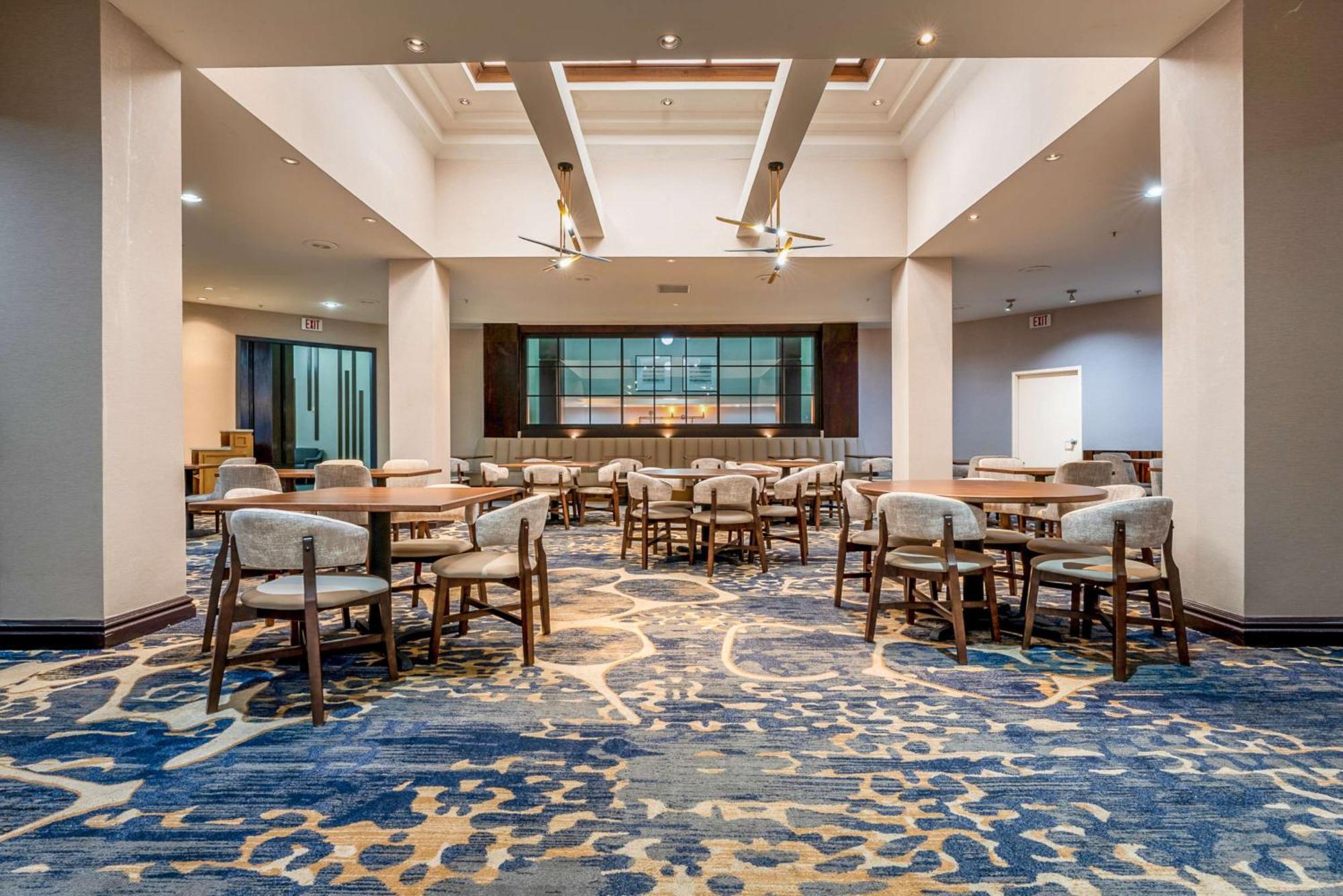 Hotel Doubletree By Hilton South Charlotte Tyvola Exterior foto
