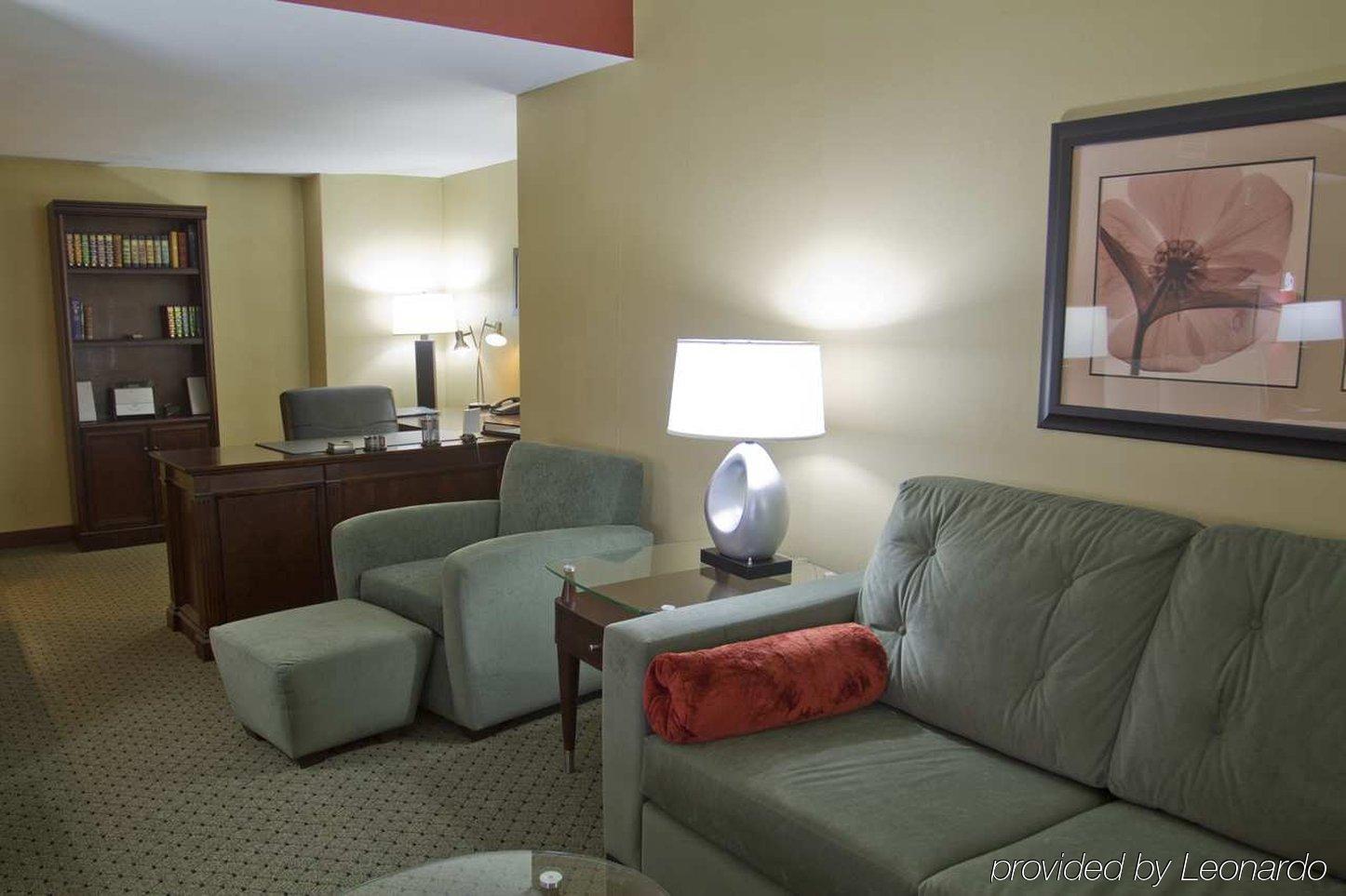 Hotel Doubletree By Hilton South Charlotte Tyvola Exterior foto